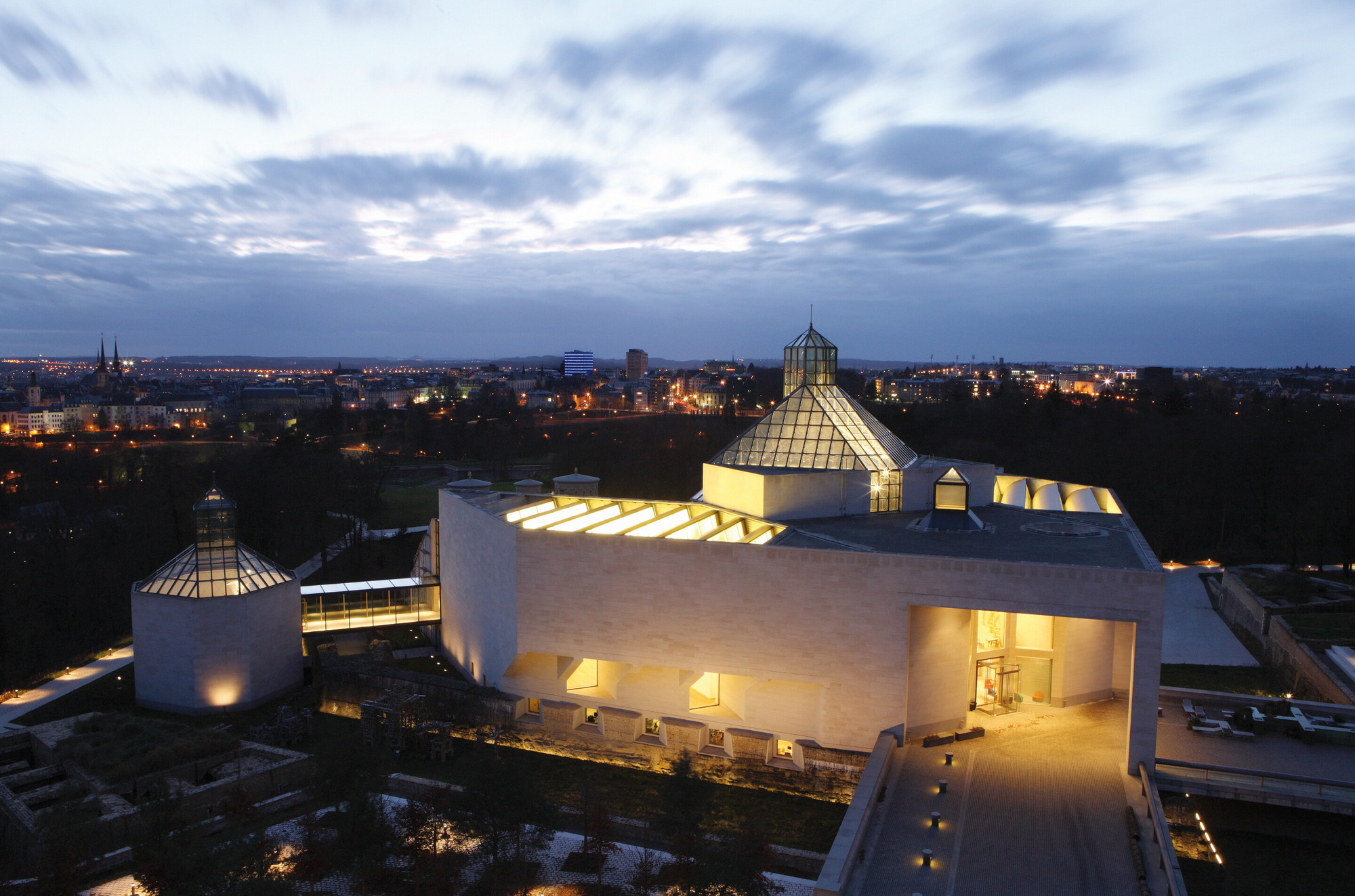 1563789301580828.jpg 1563789301580828.jpg