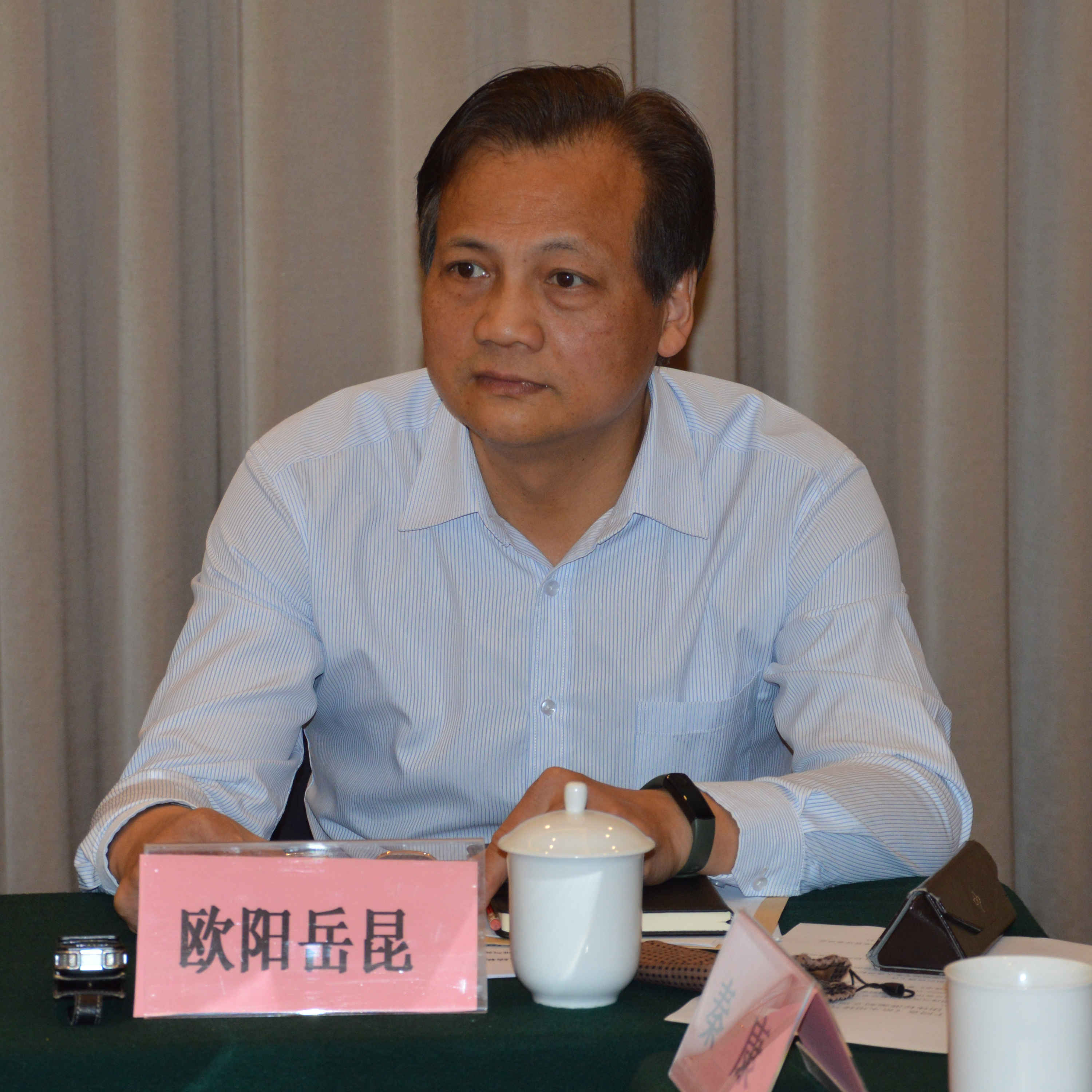 欧阳1.jpg