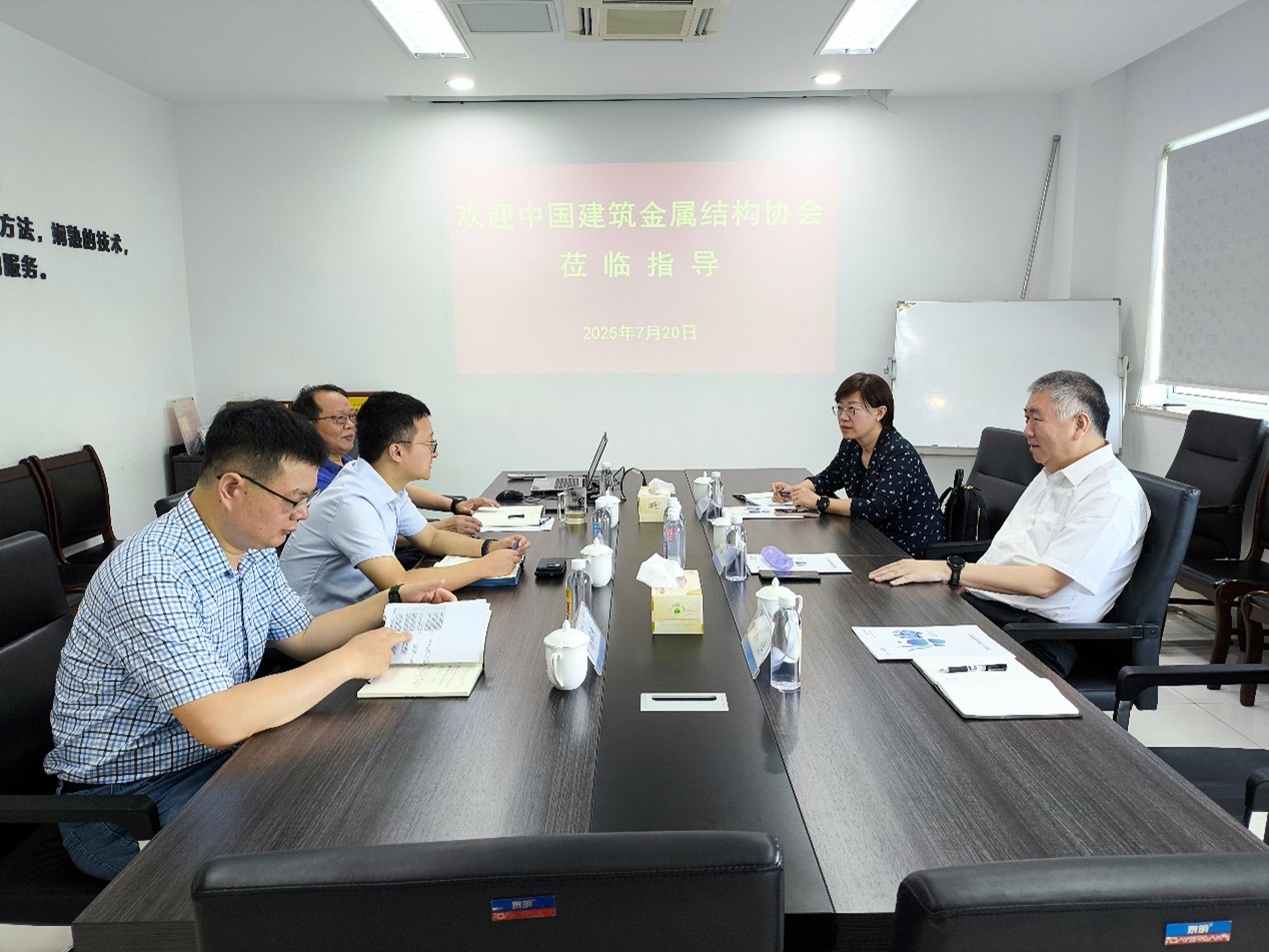 1753084043650577.jpg 1753084043650577.jpg